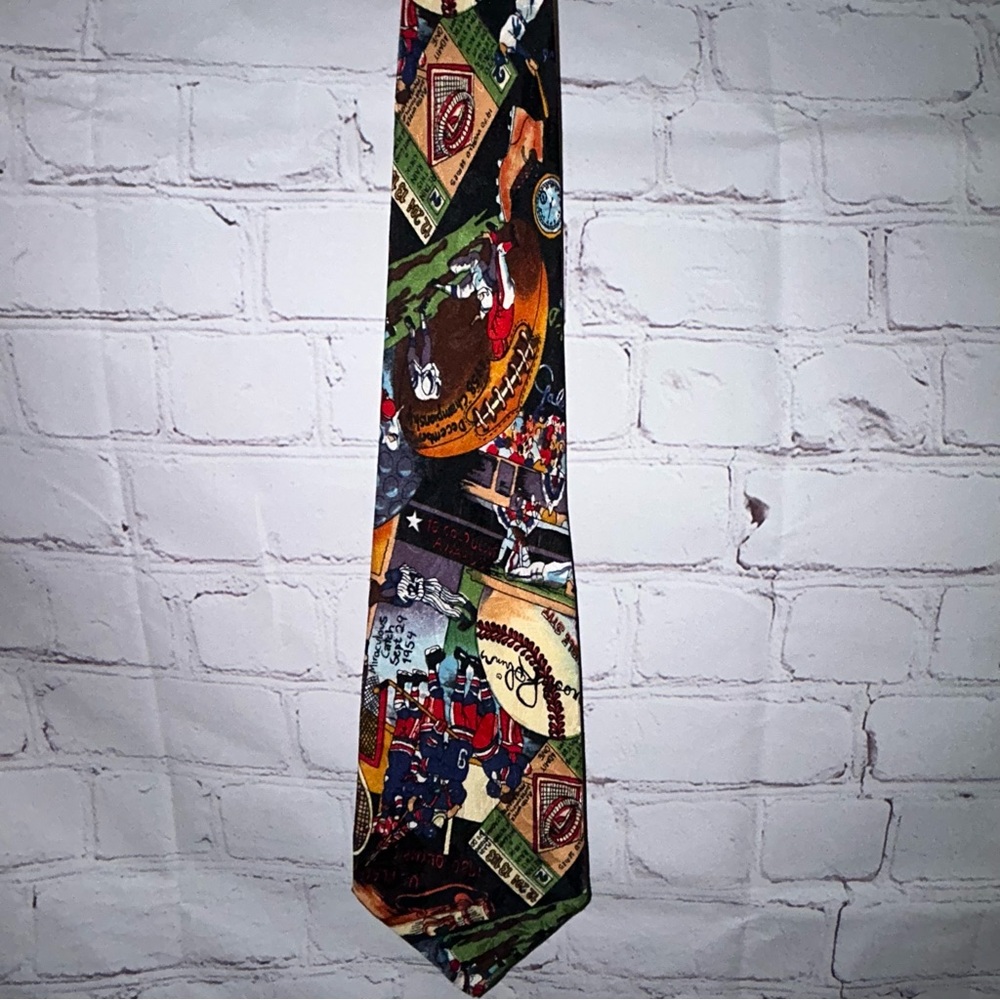 Vintage 1993 Nicole Miller sports‎ themed tie